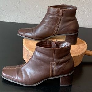 Brown Leather Ankle Boot Women 9.5 Low Heel Bootie Square Toe Fat Low Heel